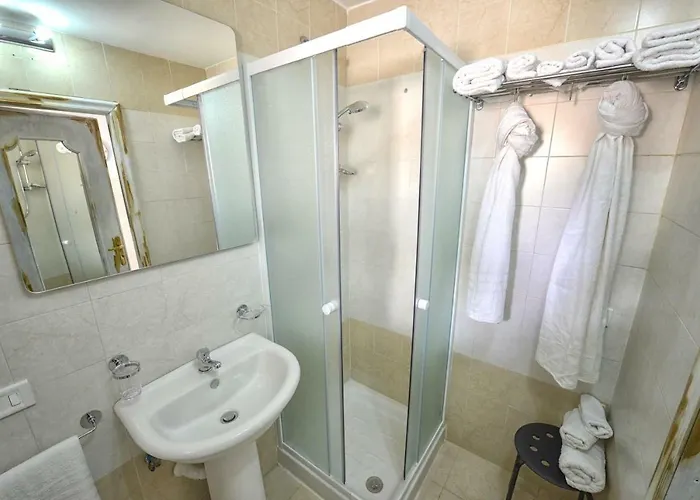 Casa Serena 아파트